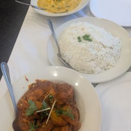 Chicken vindaloo and matar paneer Chicken vindaloo and matar paneer