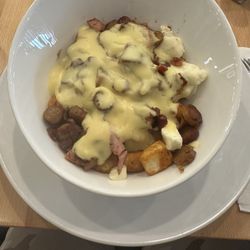 Ben & Florentine - Breakfast poutine