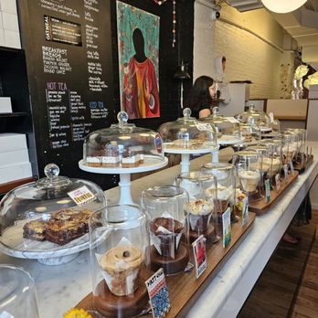 Baked & Wired - Cupcakes! - Bakeries Near Me - Washington, DC, District of Columbia Baked & Wired - Cupcakes! - Bakeries Near Me - Washington, DC, District of Columbia