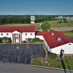 ANTIQUE MALL OF TOMAH - The Tomah Antique Mall, Gift Shop and Art Gallery
