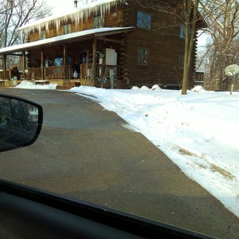 Fermenting Cellars Winery - Approaching the tasting room - Wineries Near Me - Janesville, Wisconsin