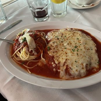Marro's Italian Restaurant - Italian Near Me - Saugatuck, Michigan