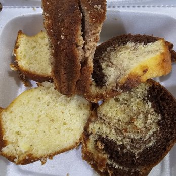 Blue Amphora - Bundt cakes - Desserts Near Me - Orlando, Florida Blue Amphora - Bundt cakes - Desserts Near Me - Orlando, Florida