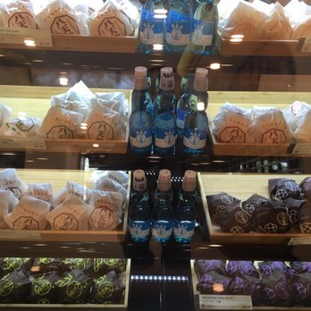 Hattendo - All the different bun flavours !! - Desserts Near Me - Toronto, Ontario