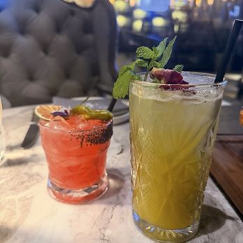Wolf by Vanderpump at Caesars Republic Lake Tahoe - Pink is a cocktail, Green is a mocktail - American Near Me - Stateline, Nevada