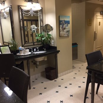 RnR Wellness The Spa - The small change room. - Massage Near Me - Calgary, Alberta