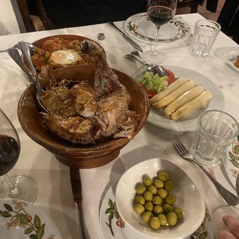 Posada de la Villa - Lamb, ratatouille, asparagus with 2 sauces - Spanish Near Me - Madrid, M Posada de la Villa - Lamb, ratatouille, asparagus with 2 sauces - Spanish Near Me - Madrid, M