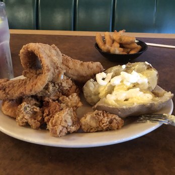 Captains Galley - Combo #4 - Seafood Near Me - Dandridge, Tennessee