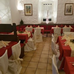 Gaststätte Split - gemütlich rustikaler Speiseraum in alten Gemäuern des alten Gerichtgebäudes