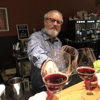 Lone Madrone - Wine maker Neil Collins shares his special wines during an event showcasing Lone Madrone wines. - Wineries Near Me - Templeton, California Lone Madrone - Wine maker Neil Collins shares his special wines during an event showcasing Lone Madrone wines. - Wineries Near Me - Templeton, California