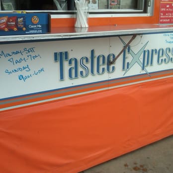 Tastee Express - a food truck with a sign on it - Food Stands Near Me - Valley Stream, New York Tastee Express - a food truck with a sign on it - Food Stands Near Me - Valley Stream, New York