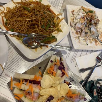 Dimple's Bombay Talk - Veggie Hakka Noodle & Bombay Veggie Sandwich - Indian Near Me - Sayreville, New Jersey