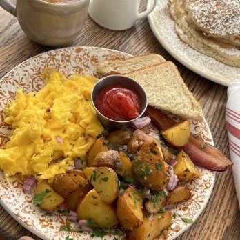 Mehzcla Restaurant South Beach - Breakfast plate was so good! - Latin American Near Me - Miami Beach, Florida
