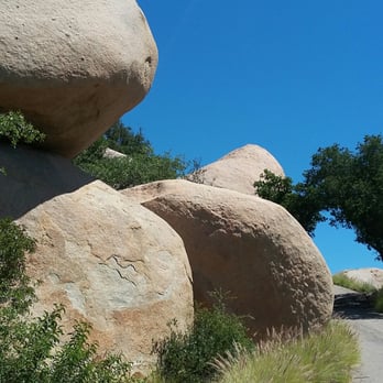 Mount Woodson Trail - Lots of boulders along the trail. - Hiking Near Me - Poway, California
