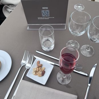 Bateaux Parisiens - French Near Me - Paris, 75