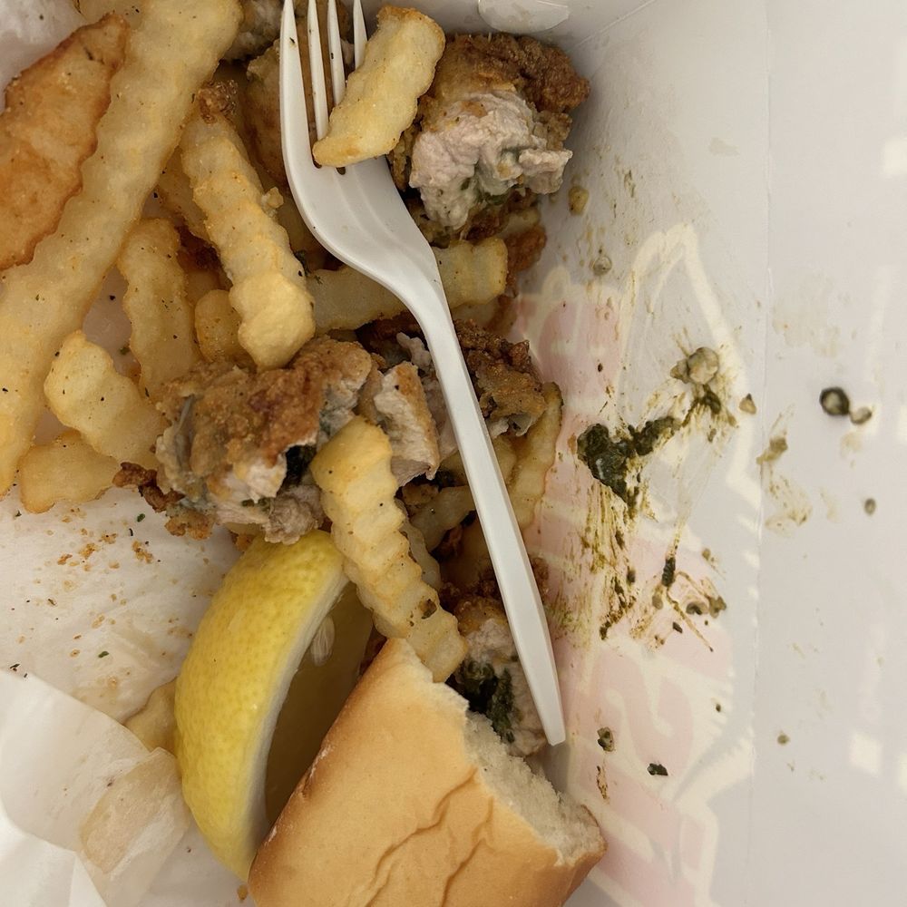 Fishbone Seafood Hawthorne - Fried 6 Oysters Lunch - Seafood Near Me - Hawthorne, California