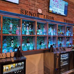 Senor Leon Mexican Cantina & Grill