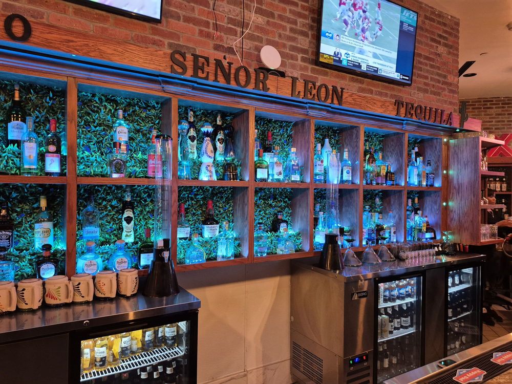Senor Leon Mexican Cantina & Grill