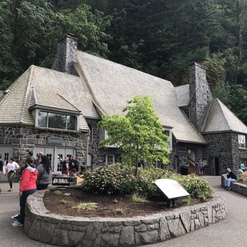 Multnomah Falls - Hiking Near Me - Bridal Veil, Oregon Multnomah Falls - Hiking Near Me - Bridal Veil, Oregon