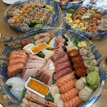 Toyosu Markham - Sushi Bars Near Me - Markham, Ontario