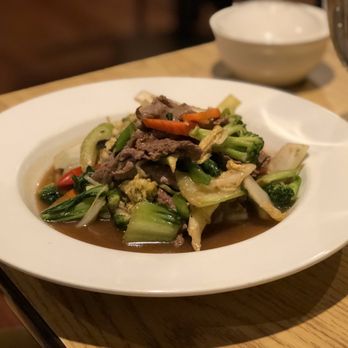 Sawasdee Thai Cuisine - Vegetable Lover entree with beef - Thai Near Me - Overland Park, Kansas