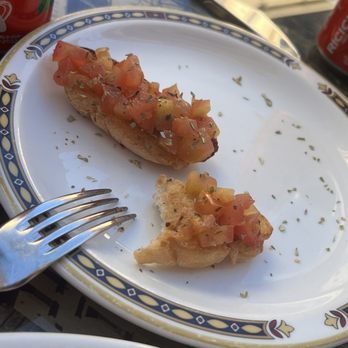 Bar Il Protontino - Horrible Bruschetta that I wouldn't feed to a a stray pigeon - Cafes Near Me - Amalfi, SA Bar Il Protontino - Horrible Bruschetta that I wouldn't feed to a a stray pigeon - Cafes Near Me - Amalfi, SA