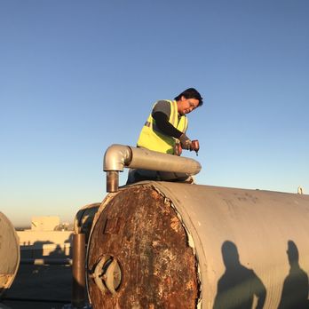 Lots Plumbing - Large commercial storage tank - Plumbing Near Me - Fullerton, California Lots Plumbing - Large commercial storage tank - Plumbing Near Me - Fullerton, California