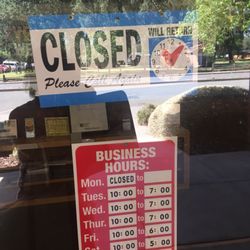 Willits Library - Came on a Monday...