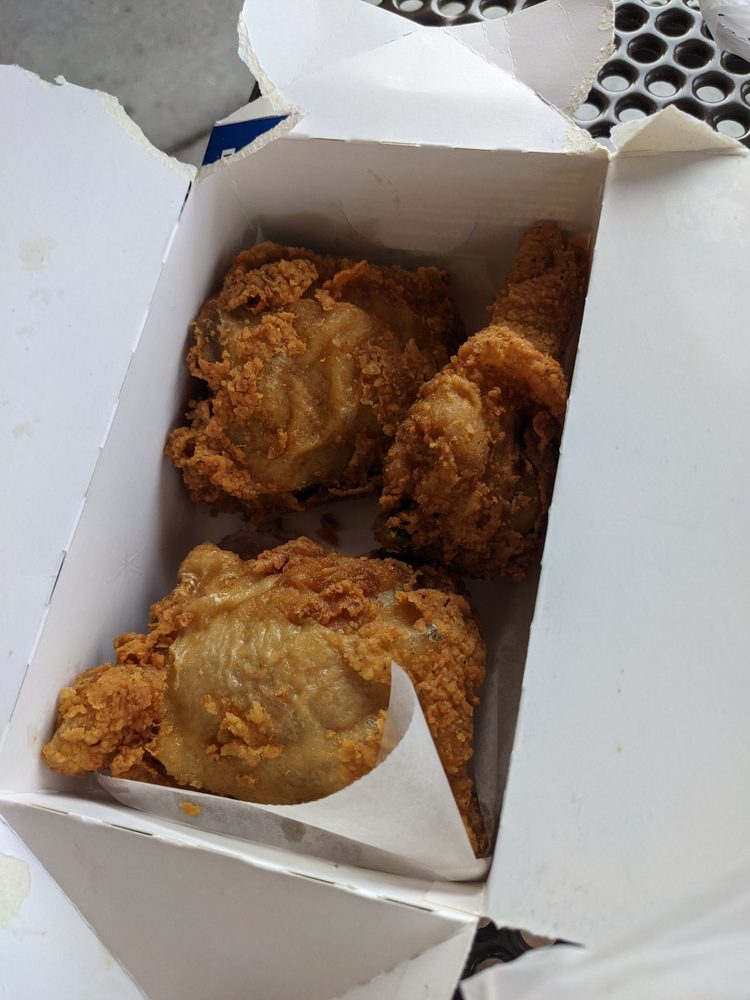 ROYAL FARMS Updated August 2024 10 Reviews 1200 Crescent Blvd