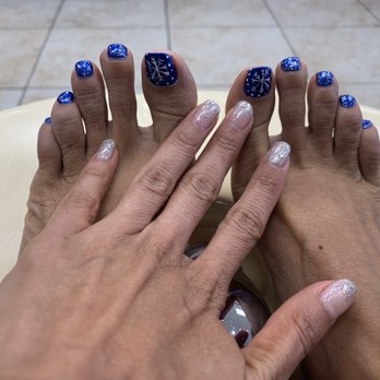 Cutee Nails - Winter wonderland nails - Nail Salons Near Me - Encinitas, California