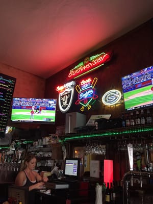 Quinn's Pub & Grill by null