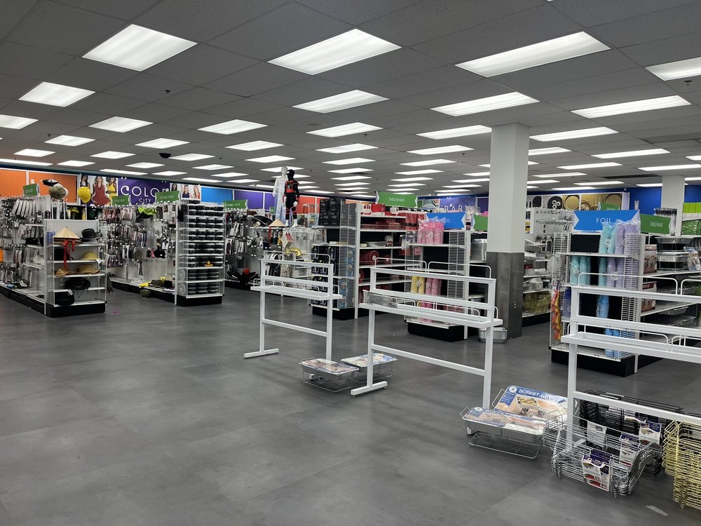 PARTY CITY Updated August 2024 68 Photos & 17 Reviews 4631 Outer