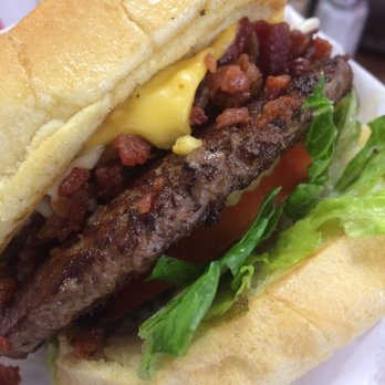 Do-B's - Close up of mouth-watering bacon cheeseburger - Cheesesteaks Near Me - Emporia, Kansas Do-B's - Close up of mouth-watering bacon cheeseburger - Cheesesteaks Near Me - Emporia, Kansas