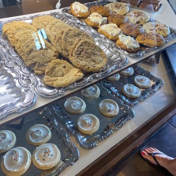 Hug-Hes American Kitchen - Cookies made freshly every morning! - Salad Near Me - Syracuse, Utah Hug-Hes American Kitchen - Cookies made freshly every morning! - Salad Near Me - Syracuse, Utah