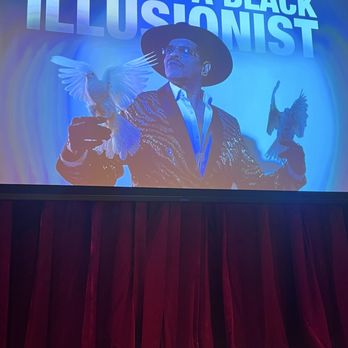 Chicago Magic Lounge - Great illusionist great story great message I wish him all the blessings - Magicians Near Me - Chicago, Illinois