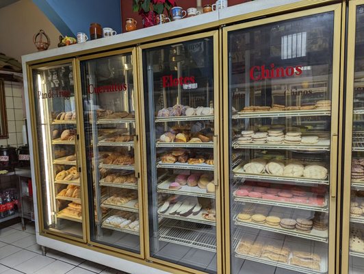 La Fama Bakery by null