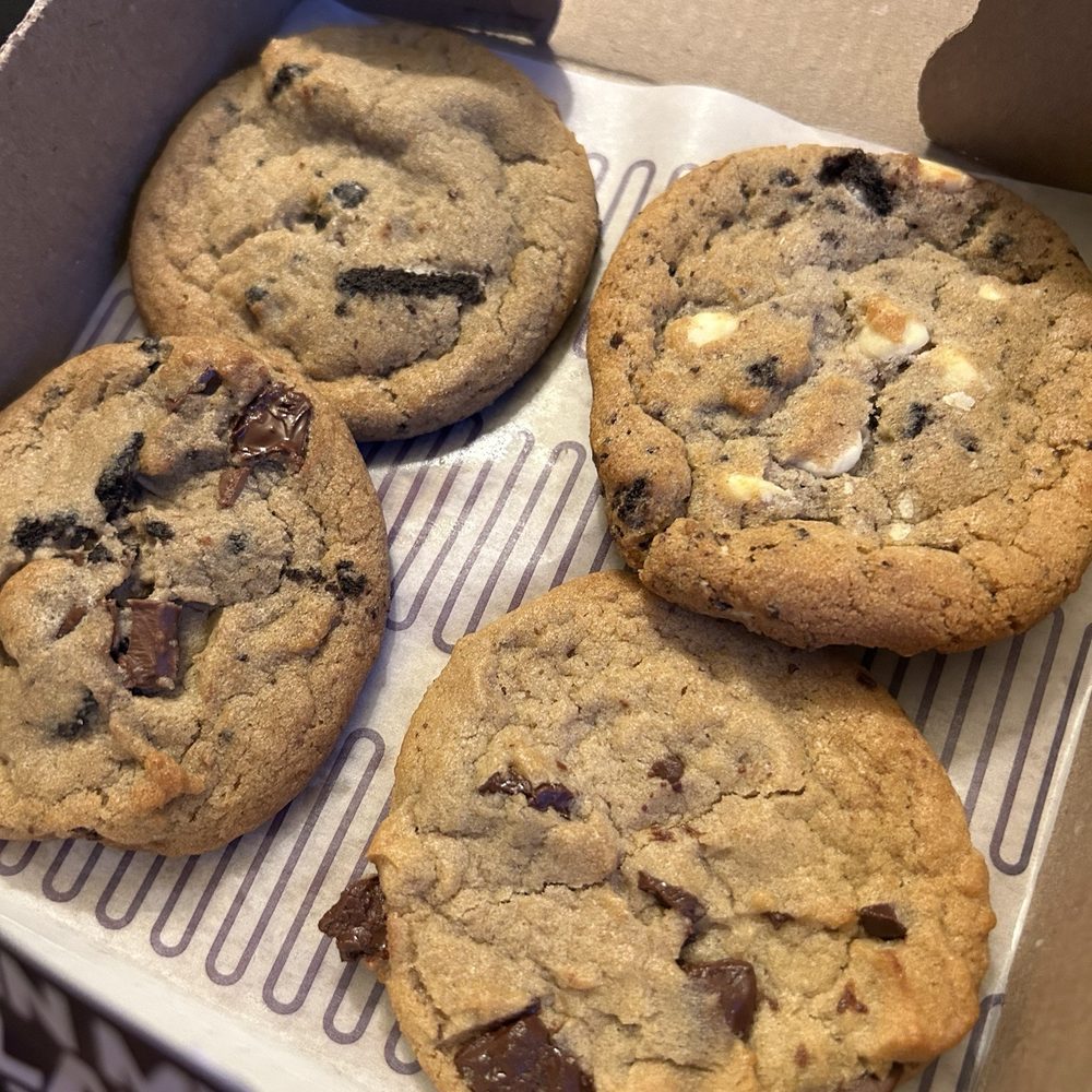 Insomnia Cookies - Desserts Near Me - Baltimore, Maryland