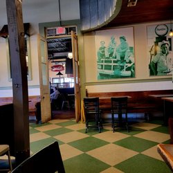 Willard's Real Pit BBQ - Inside dining