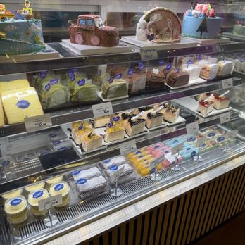 Bakery 1908 - Cooler case - Bakeries Near Me - Orlando, Florida
