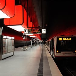 U-Bahnhof Überseequartier - Haltestelle HafenCity Universität