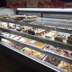 Cerra's Market - Delicious pastries