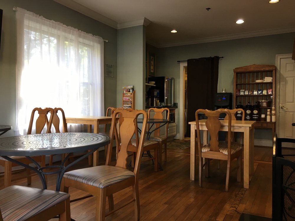 University Inn At Emory