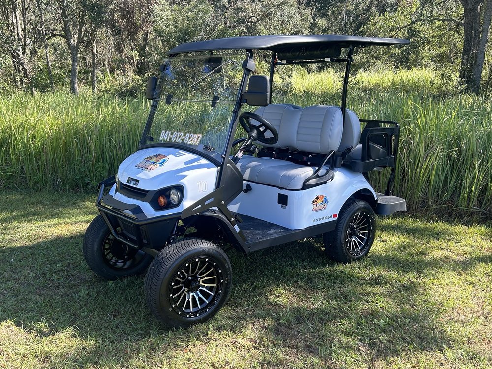 Beachin It Cart Rentals Logo