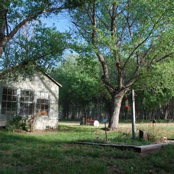 Kern River Preserve - You'll see a lot bird feeders at the cluster of buildings - Hiking Near Me - Weldon, California Kern River Preserve - You'll see a lot bird feeders at the cluster of buildings - Hiking Near Me - Weldon, California