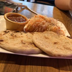 El Portal Maya Pompano Beach - Pupusa Mixta