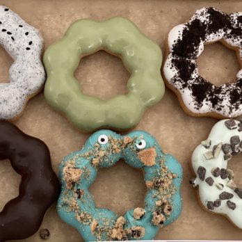 Haramochi Donuts - Mochi donuts: black sesame, matcha, Oreo, chocolate, Cookie Monster, Andes mint - Donuts Near Me Haramochi Donuts - Mochi donuts: black sesame, matcha, Oreo, chocolate, Cookie Monster, Andes mint - Donuts Near Me
