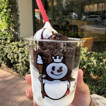 Mixue - Super Cookies Sundae - Bubble Tea Near Me - Irvine, California Mixue - Super Cookies Sundae - Bubble Tea Near Me - Irvine, California