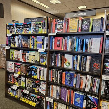 Barnes & Noble - Technology books - Bookstores Near Me - Valencia, California Barnes & Noble - Technology books - Bookstores Near Me - Valencia, California