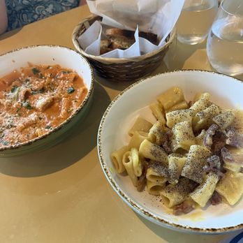 Amuri - Left: spicy rigatoni vodka. Right: carbonara - Italian Near Me - San Diego, California