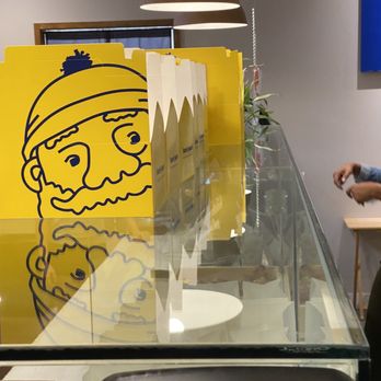 Beard Papa's - Bakeries Near Me - Katy, Texas